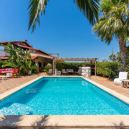 Holiday home Relax *